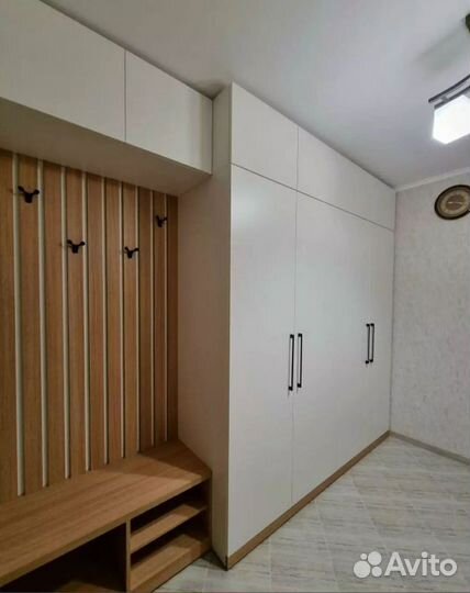 Шкаф в прихожую