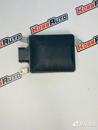 Датчик слепых зон левый Genesis G80 2016-2020