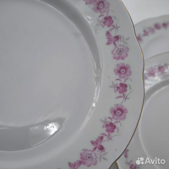4 тарелки Розовые цветы Weiswasser ГДР