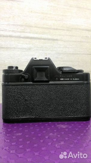 Зеркальный фотоаппарат