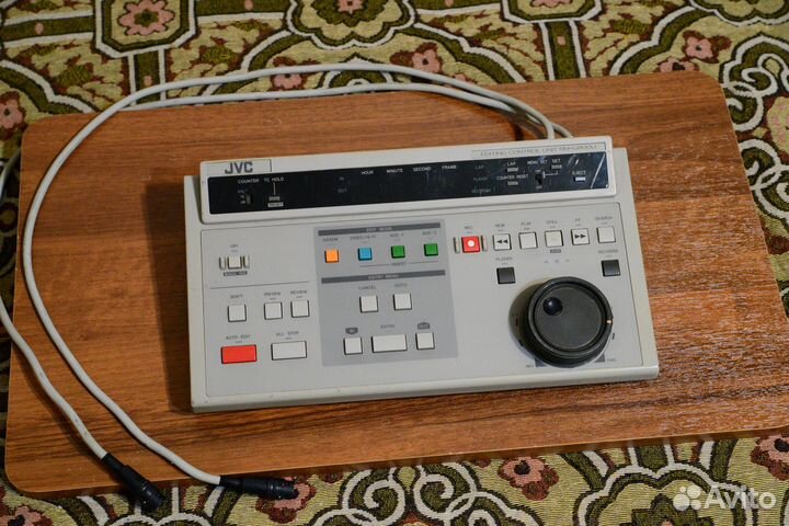 Видеомонтажный пульт jvc