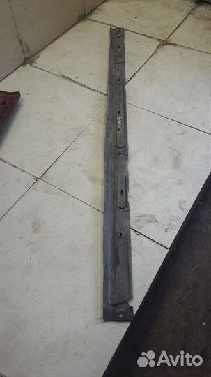 Накладка на порог правая (наружная) Ford C-Max