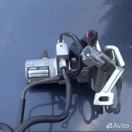 Главный тормозной Lexus