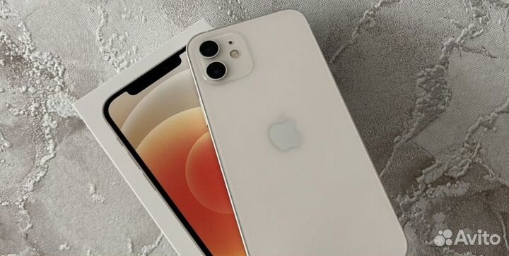iPhone 12, 64 ГБ