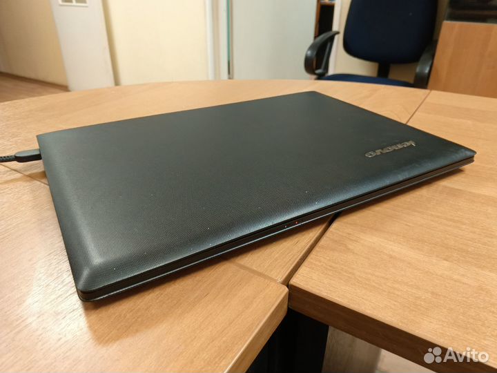 Ноутбук Lenovo 4 ядра 4 GB SSD
