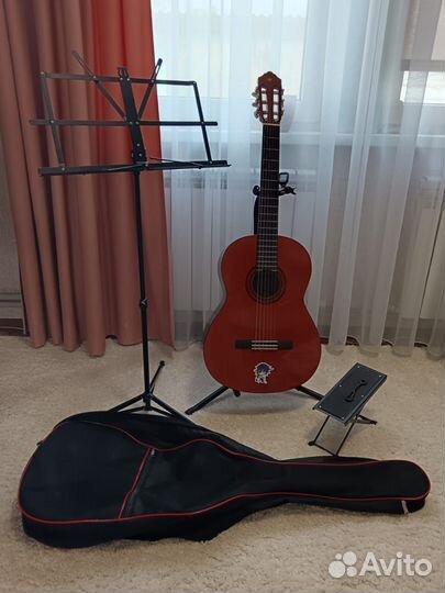 Гитара yamaha C40