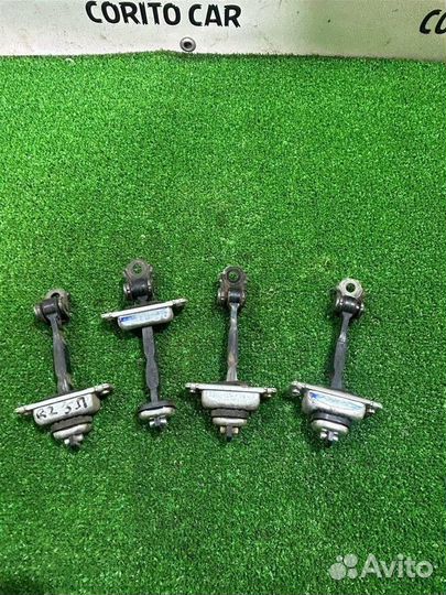 Ограничитель двери Ravon R2 M300 B12D2 2016