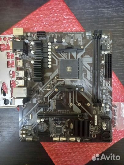 Материнская плата Gigabyte B450M S2H
