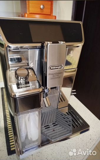 Кофемашина delonghi primadonna elite 650.75. MS