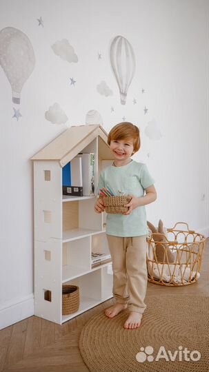 Стеллаж в детскую домик