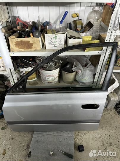 Дверь Toyota Carina 211