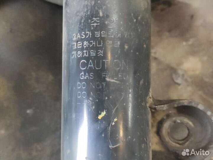 Амортизаторы на hyundai Santa Fe 2011