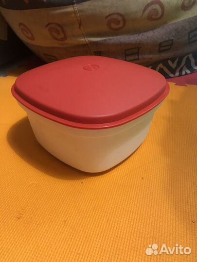 Термосервивователь Tupperware