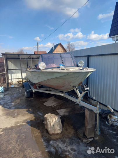 Лодка Днепр