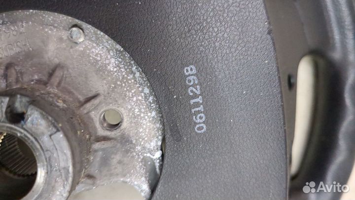 Руль Mitsubishi Pajero, 2007