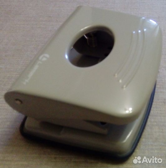 Дырокол для бумаги