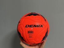 Футбольный мяч профессиональный Demix