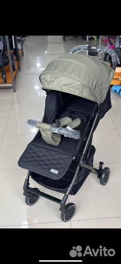 Коляска новая iris