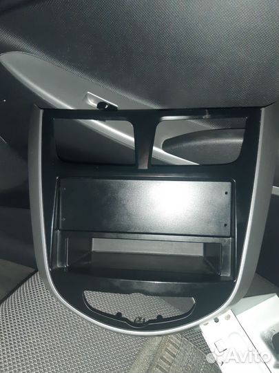 Рамка для 1 din магнитолы Хундай Солярис 1