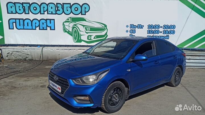 Направляющая стекла двери передней правой Hyundai