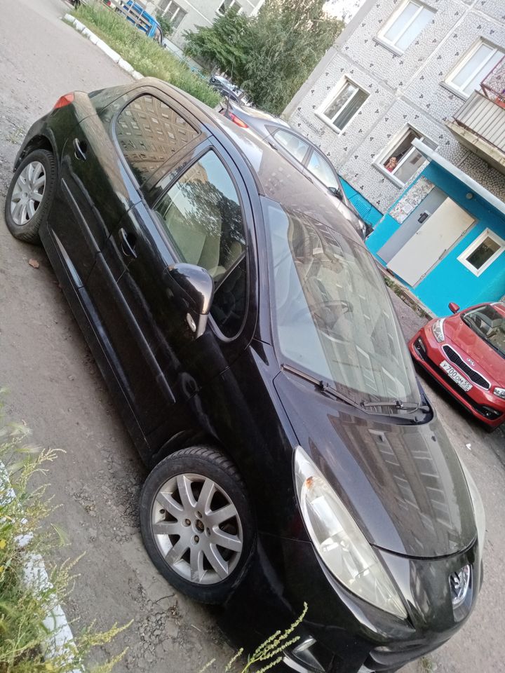 Peugeot 207: фото владельца