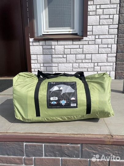 Палатка туристическая decathlon quechua T6.3 на 6м