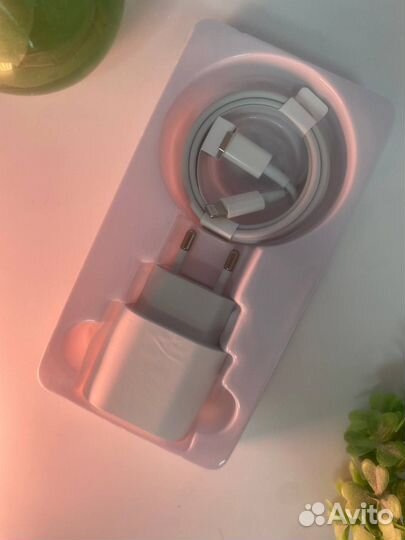 Зарядка на iPhone