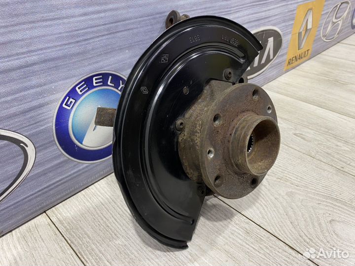 Кулак поворотный Цапфа Ступица в сборе Renault dus