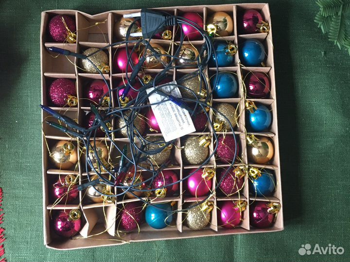 Елка новогодняя СССР, соврмен игрушки и гирлянда