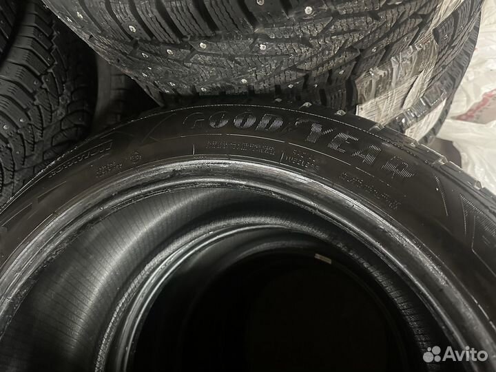 Goodyear Ultra Grip Ice Arctic 2 275/45 R20 110