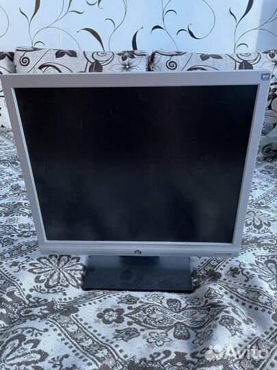 Монитор Benq G700AD LCD