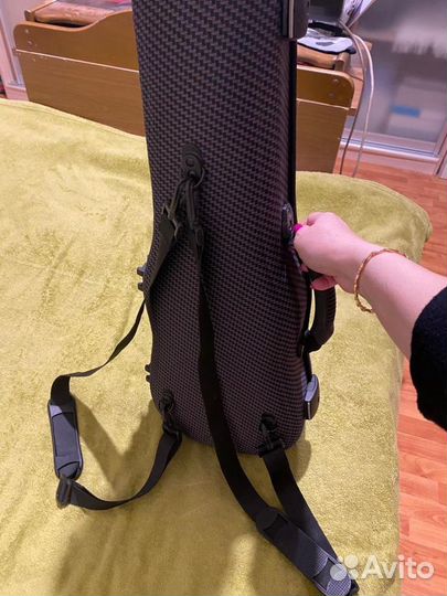 Футляр для скрипки 4/4 карбоновый