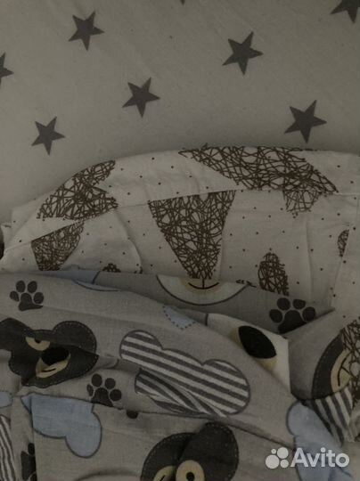 Продам простыни на резинке доч круглой кроватки