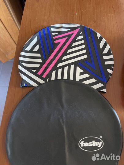 Шапочки для плавания