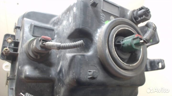 Фара (передняя) Dodge Nitro, 2007