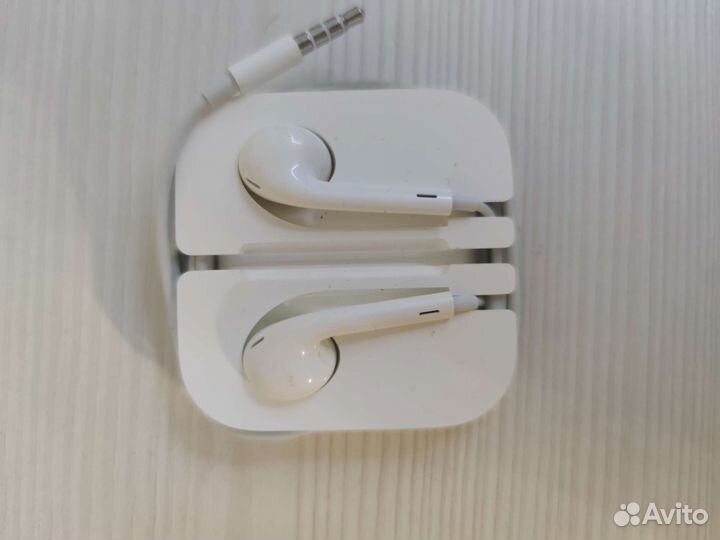 Наушники iPhone 5