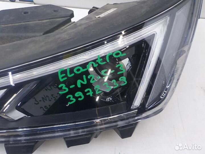 Фара левая Hyundai Avante