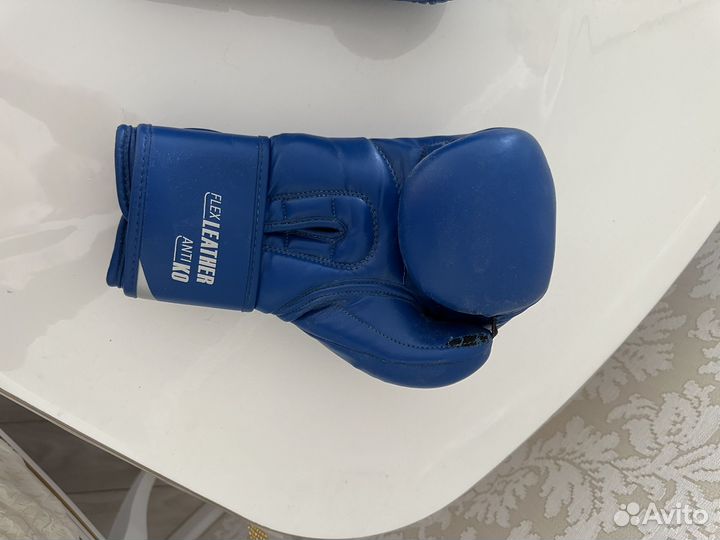 Боксерские перчатки 12 oz