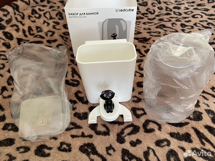 Подставка зубных щеток новая