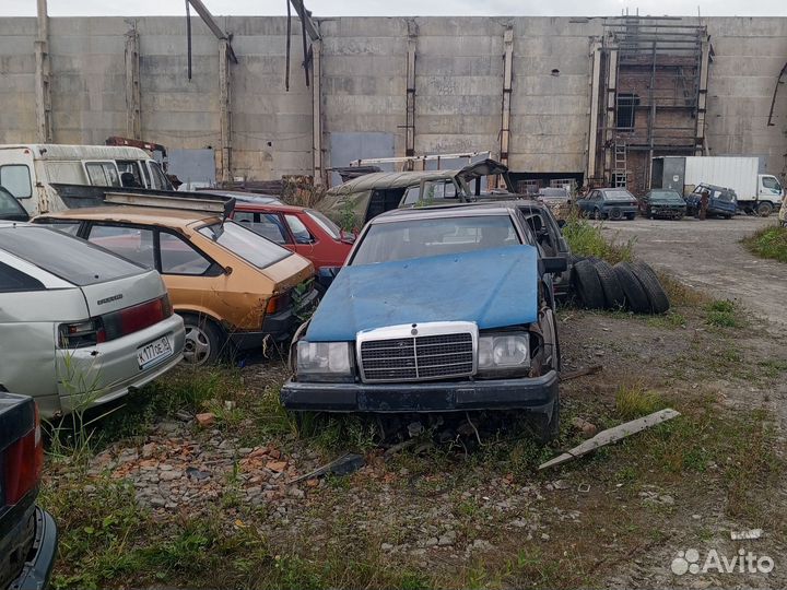 Mercedes w 124,заднии суппорта