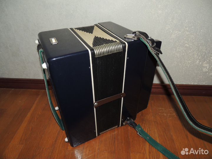 Гармонь Вятская заказная новая