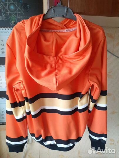 Новый свитшот 134 р