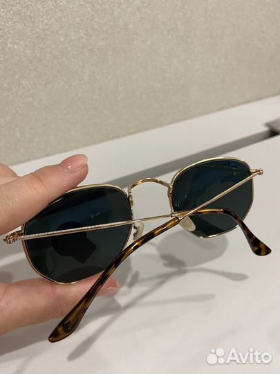 Солнцезащитные очки ray ban