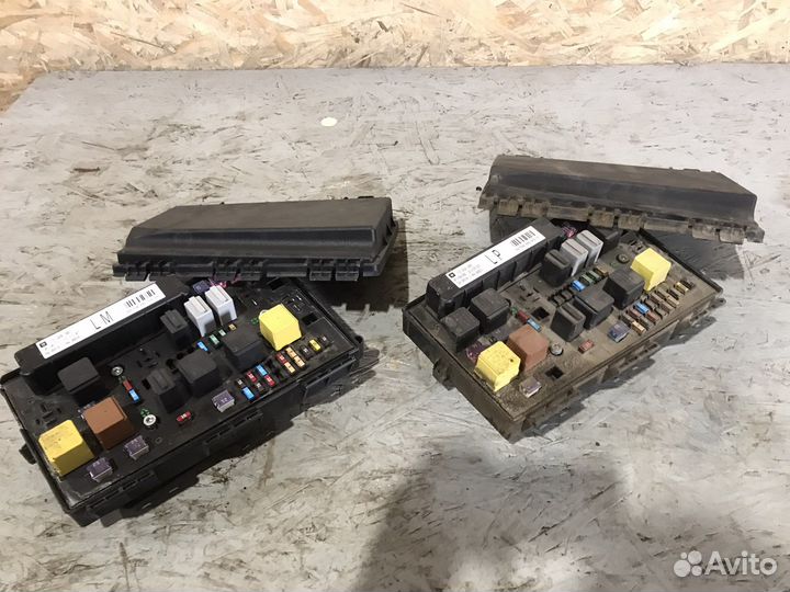 Блок предохранителей (подкапотный) Опель Астра h