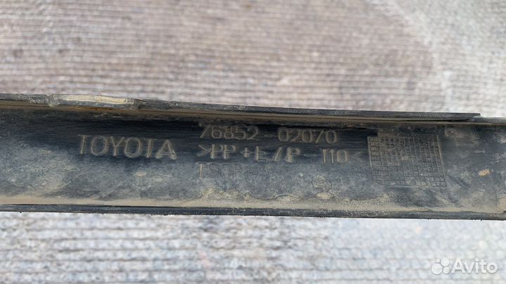 Юбка переднего бампера левая corolla e120 ориг