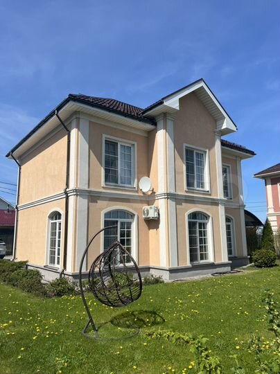 Дом 270 м² на участке 8 сот.