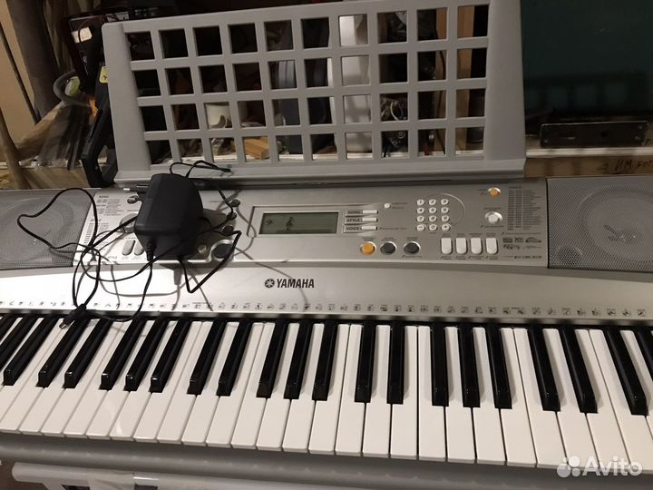 Синтезатор yamaha psr e303