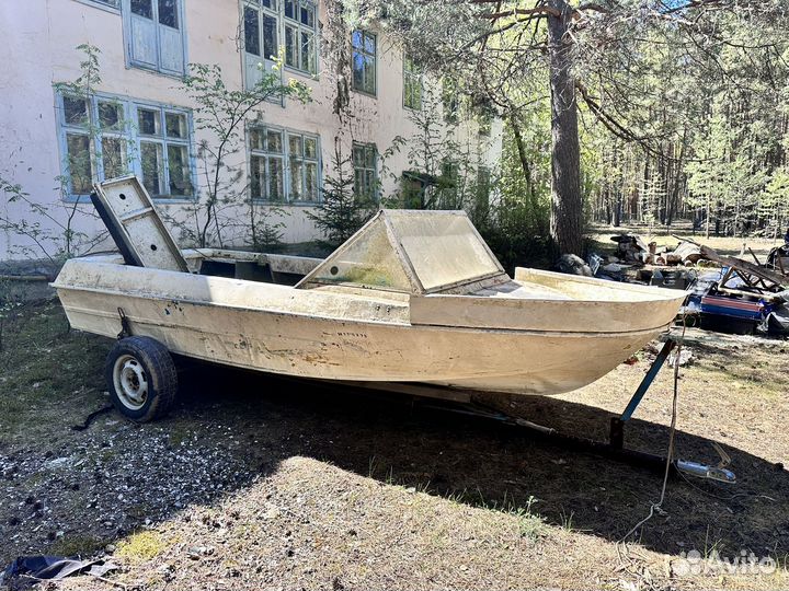 Моторная лодка Крым