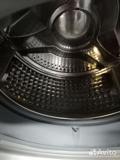 Стиральная машина Samsung на гарантии. Привезём