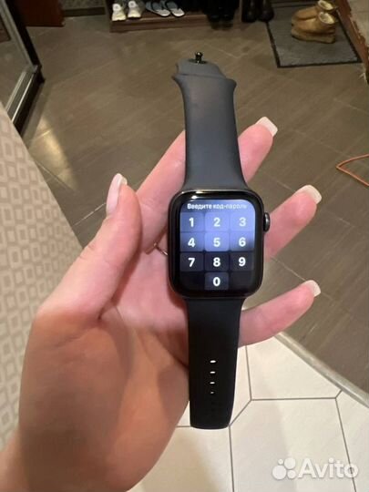 Часы apple watch se 44 mm бу